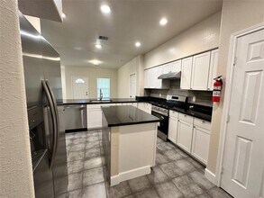 304 Armstrong St in Houston, TX - Building Photo - Building Photo