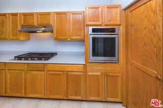 3751 Scadlock Ln in Los Angeles, CA - Building Photo - Building Photo