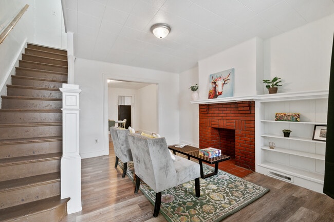 property at 2241 Hawthorne Ave