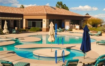 2636 Highvale Dr in Las Vegas, NV - Building Photo - Building Photo