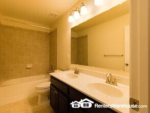 8120 Mill Falls Ct in Glen Burnie, MD - Building Photo - Building Photo