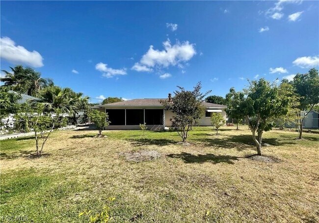 922 SE 26th Terrace in Cape Coral, FL - Building Photo - Building Photo