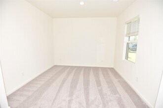 21650 Cottage Ln in New Caney, TX - Building Photo - Building Photo