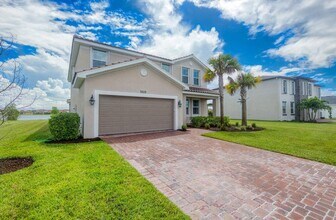 7609 NW Archerfield Dr in Port St. Lucie, FL - Foto de edificio - Building Photo