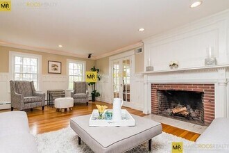30 Gammons Rd, Unit 1 in Waban, MA - Building Photo - Building Photo