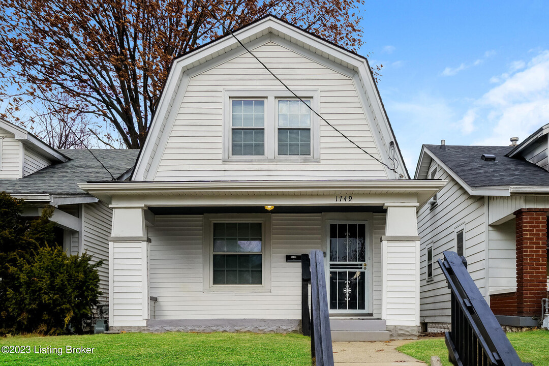 1749 W Gaulbert Ave in Louisville, KY - Building Photo