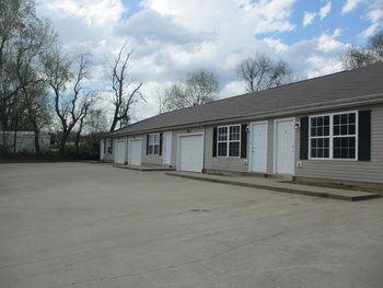 9063-1D Pembroke Rd in Oak Grove, KY - Building Photo