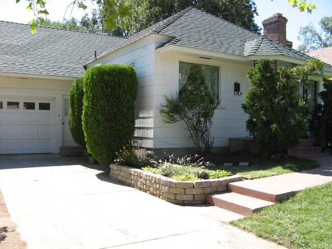 property at 324 Caliente St