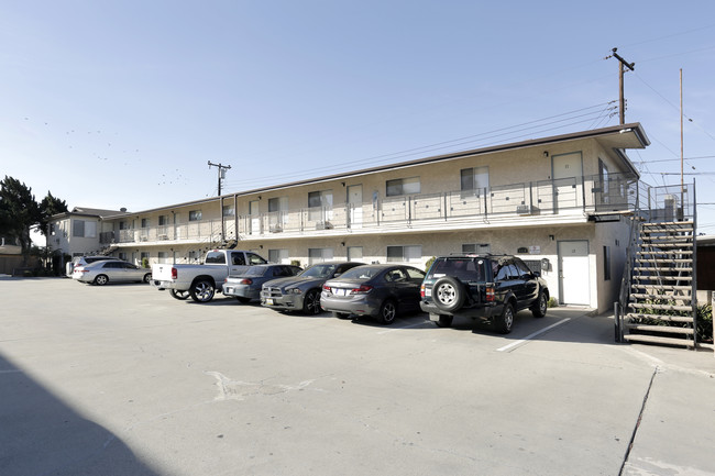 The Artesian Apartments in Bellflower, CA - Building Photo - Building Photo