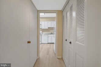 3713 S George Mason Dr in Falls Church, VA - Building Photo - Building Photo