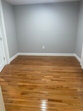 59 Marshall St, Unit 2 in Somerville, MA - Foto de edificio - Building Photo