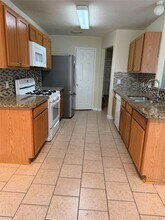 7822 Winding Creek View in Houston, TX - Building Photo - Building Photo