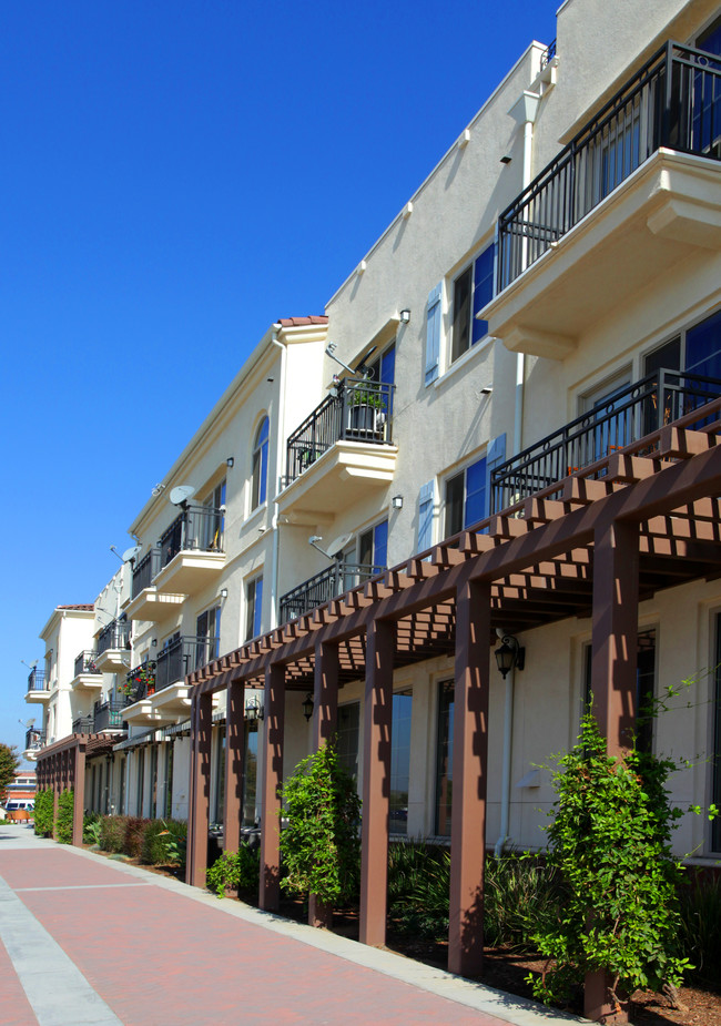 Mission Village Senior (55+ Senior Community) in Jurupa Valley, CA - Building Photo - Building Photo