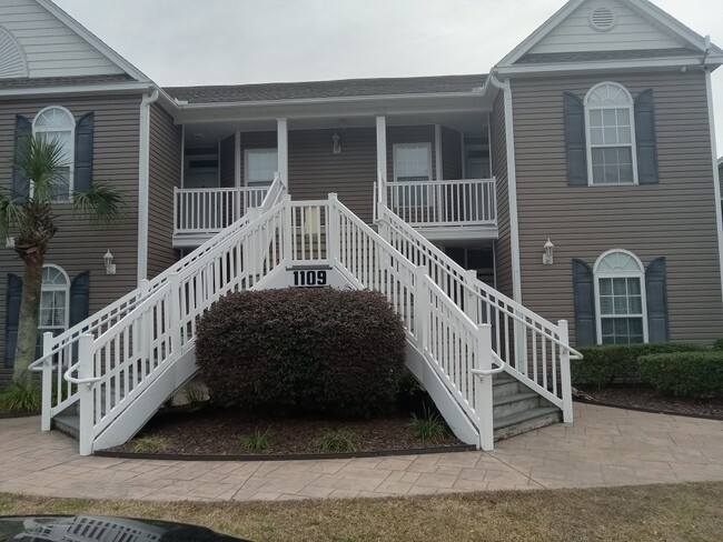 1109 Peace Pipe Pl, Unit 3-204 in Myrtle Beach, SC - Foto de edificio - Building Photo