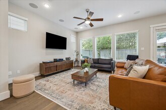 1504 Callaking Pl in Houston, TX - Foto de edificio - Building Photo