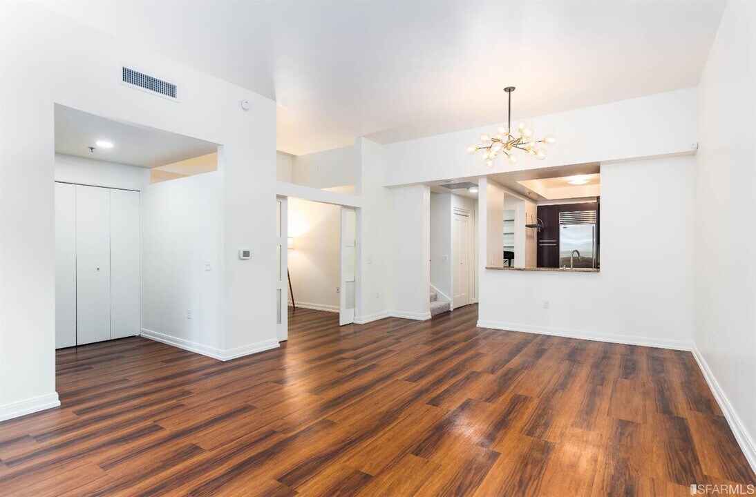 489 Harrison St-Unit -301 in San Francisco, CA - Building Photo