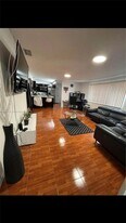 4765 NW 184th Terrace in Miami Gardens, FL - Building Photo