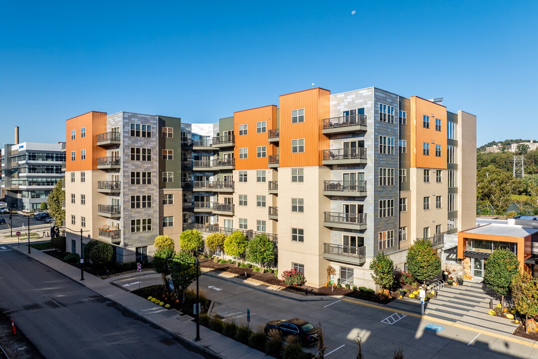 The Yards at 3 Crossings in Pittsburgh, PA - Building Photo