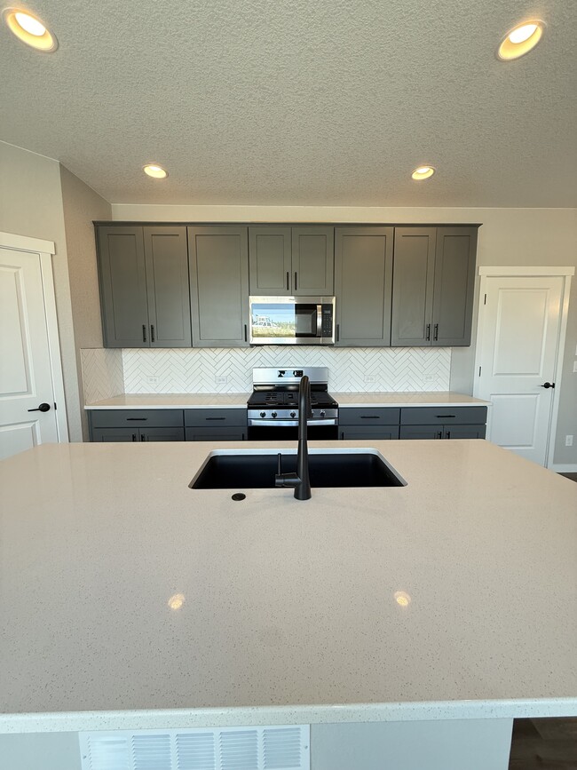 10214 Spry St in Colorado Springs, CO - Building Photo - Building Photo