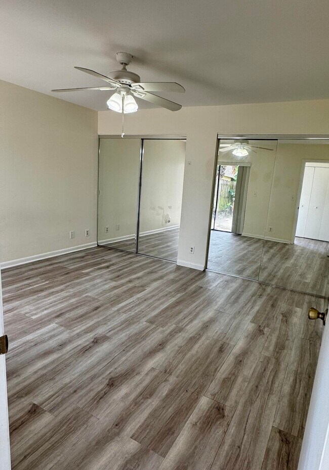 1301 Waterview Cir in Palm Springs, FL - Building Photo - Building Photo