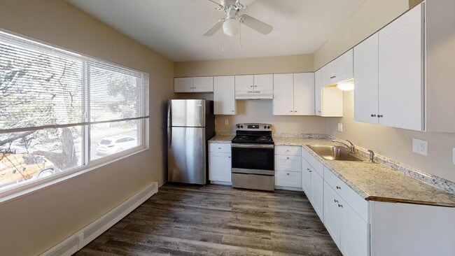 335 Ruskin Dr, Unit D in Colorado Springs, CO - Building Photo - Building Photo