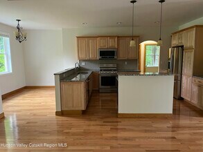 231 Wallace Rd in Valatie, NY - Building Photo - Building Photo