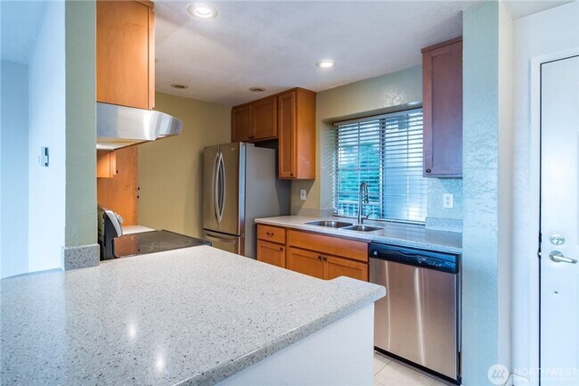 4165 178th Ln SE in Bellevue, WA - Building Photo - Building Photo