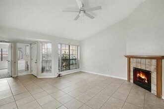 2412 Limestone Dr in Arlington, TX - Building Photo - Building Photo