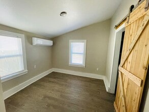 805 W 3rd St in Portales, NM - Building Photo - Building Photo