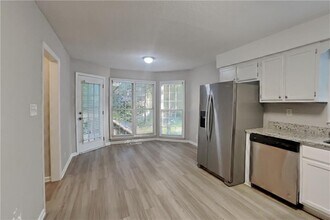 3331 Hansen Way in Lawrenceville, GA - Building Photo - Building Photo