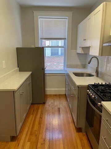 156 Summer St in Somerville, MA - Building Photo - Building Photo