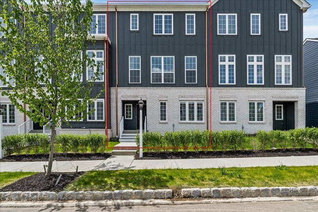 property at 4013 Cottage Wy