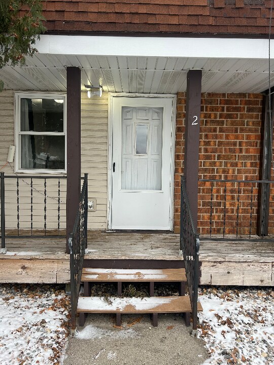 1512 1st St E in Thief River Falls, MN - Building Photo