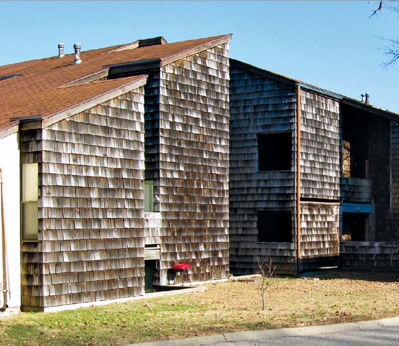 Little Village Apartments in Buckner, MO - Building Photo