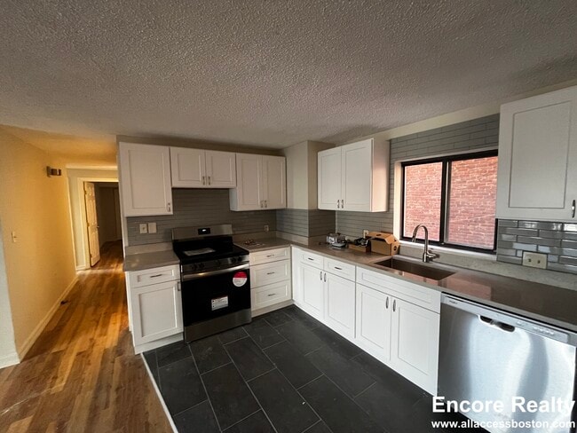 5 Elmer St