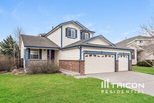 4776 S Ireland Ct in Aurora, CO - Building Photo