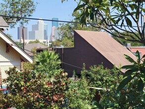 411 Westmoreland St in Houston, TX - Building Photo - Building Photo