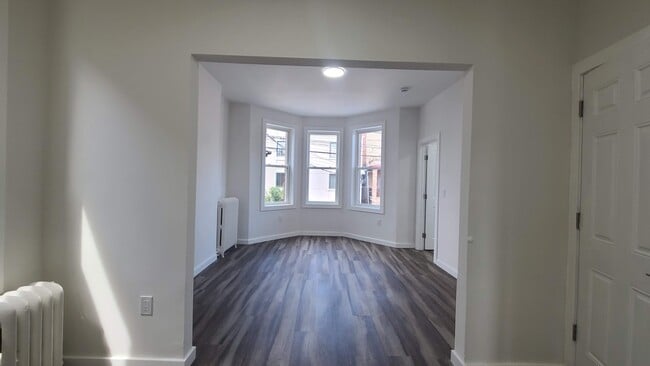 113 63rd St, Unit 2 in West New York, NJ - Foto de edificio - Building Photo