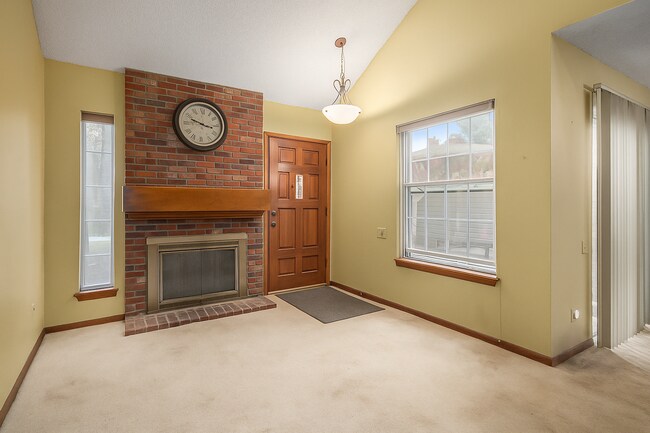 1920 S Helena St in Aurora, CO - Foto de edificio - Building Photo