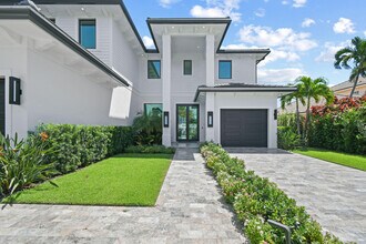 11360 Avery Rd in Palm Beach Gardens, FL - Building Photo - Building Photo