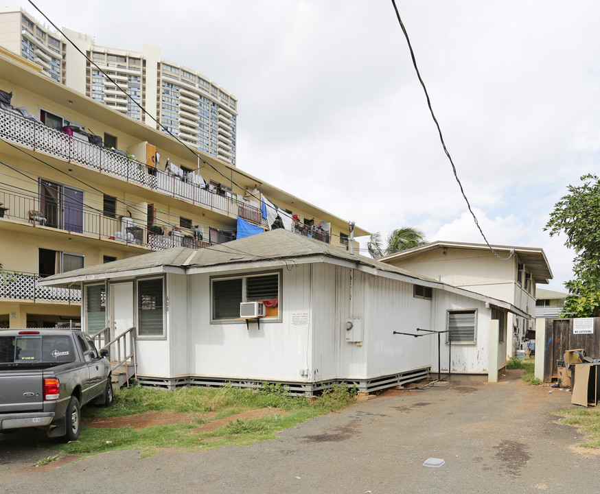 608 Hausten St in Honolulu, HI - Building Photo