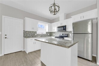 12 N Winona Dr in Pharr, TX - Building Photo - Building Photo