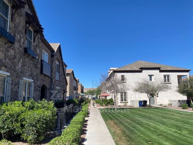 property at 2744 S Pewter Dr