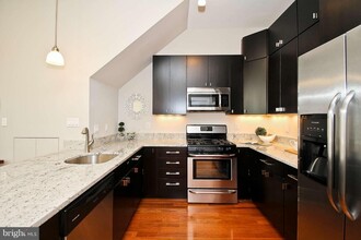 1135 6th St NW, Unit 2 in Washington, DC - Building Photo - Building Photo