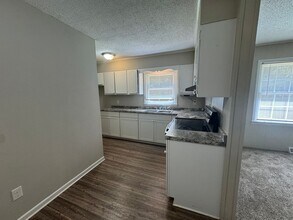 1502 Northwoods Dr in Kings Mountain, NC - Building Photo - Building Photo