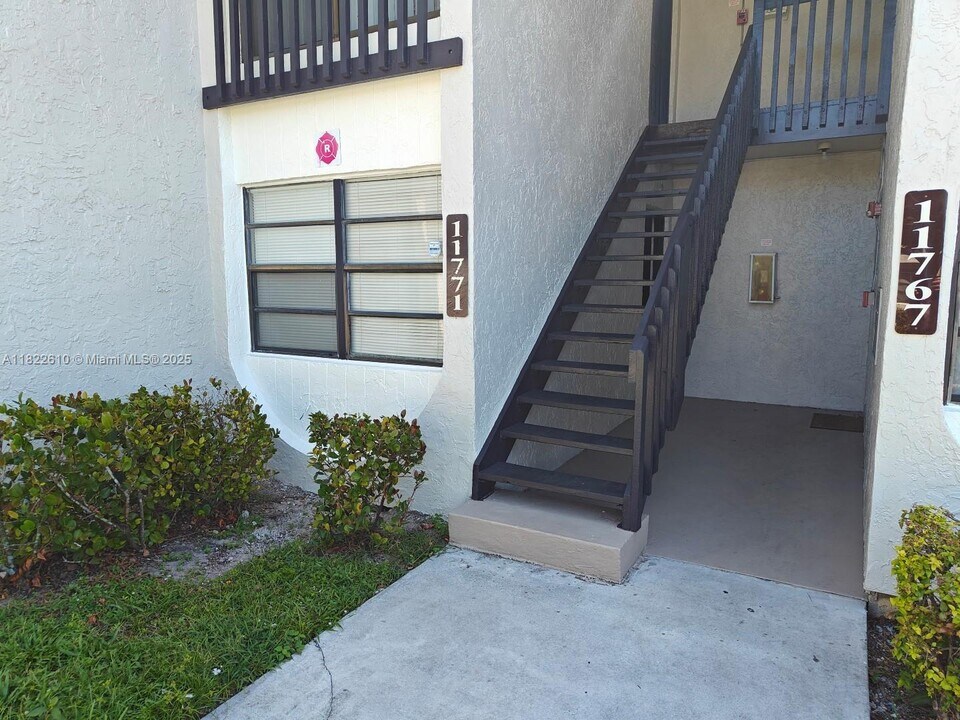 11771 NW 30th St in Coral Springs, FL - Building Photo