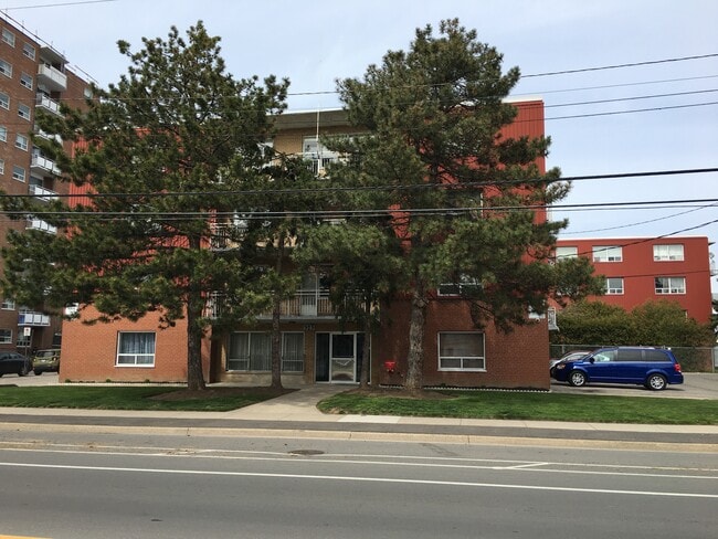 325 Melvin Ave