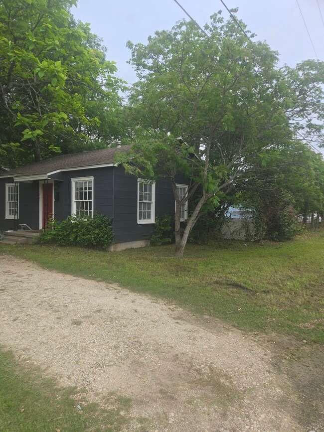 3901 Windsor Ave in Waco, TX - Building Photo - Building Photo