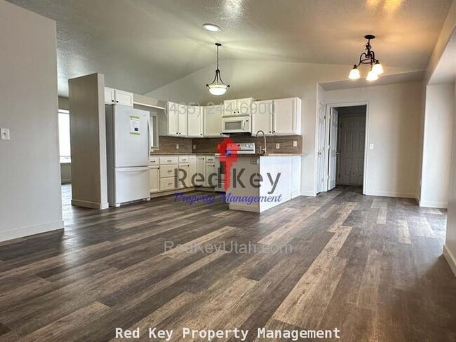 1361 N 550 E in Tooele, UT - Building Photo - Building Photo