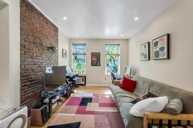 124 Madison St in Hoboken, NJ - Building Photo - Building Photo